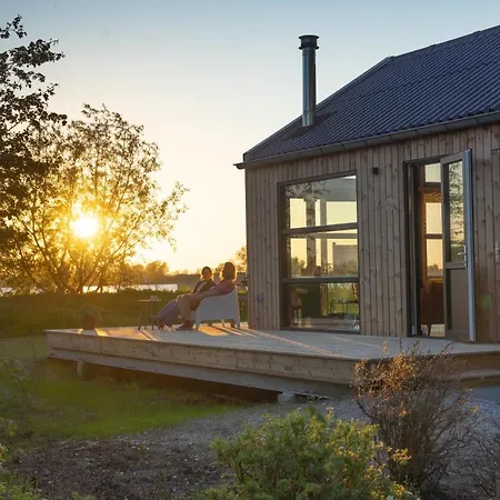 Pean-Buiten Waterlodges Nes  Exterior photo