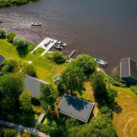 Pean-Buiten Waterlodges Nes  Exterior photo