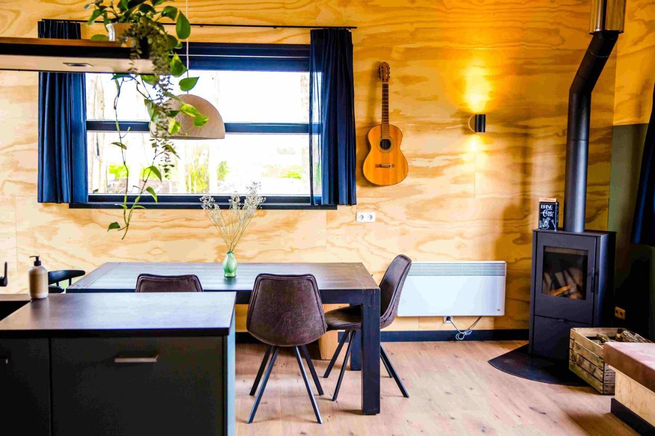 Pean-buiten Waterlodges Hébergement de vacances *