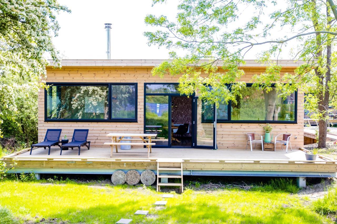 Pean-buiten Waterlodges Vakantiehuis *