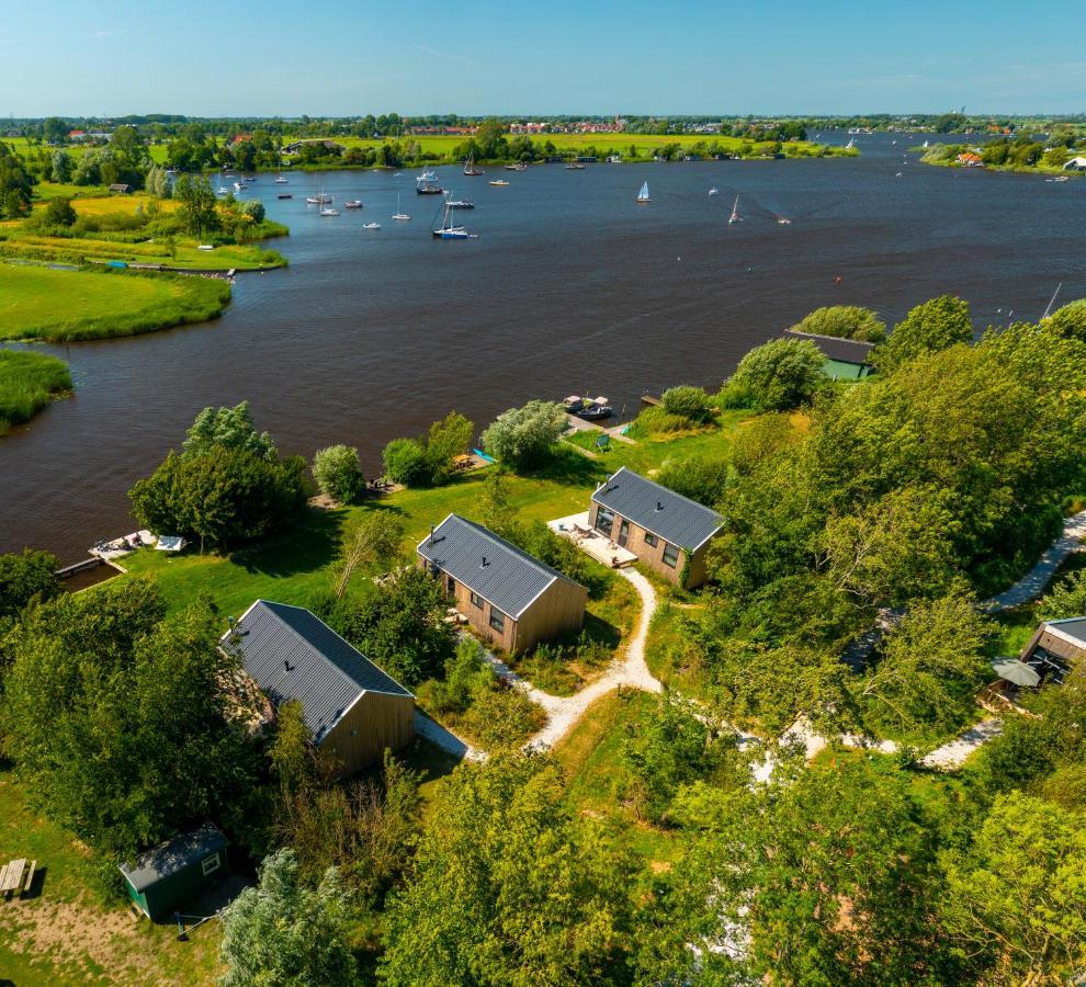 Pean-buiten Waterlodges
