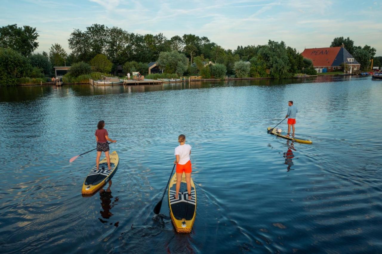 Pean-buiten Waterlodges Vakantiehuis Nes (Heerenveen)