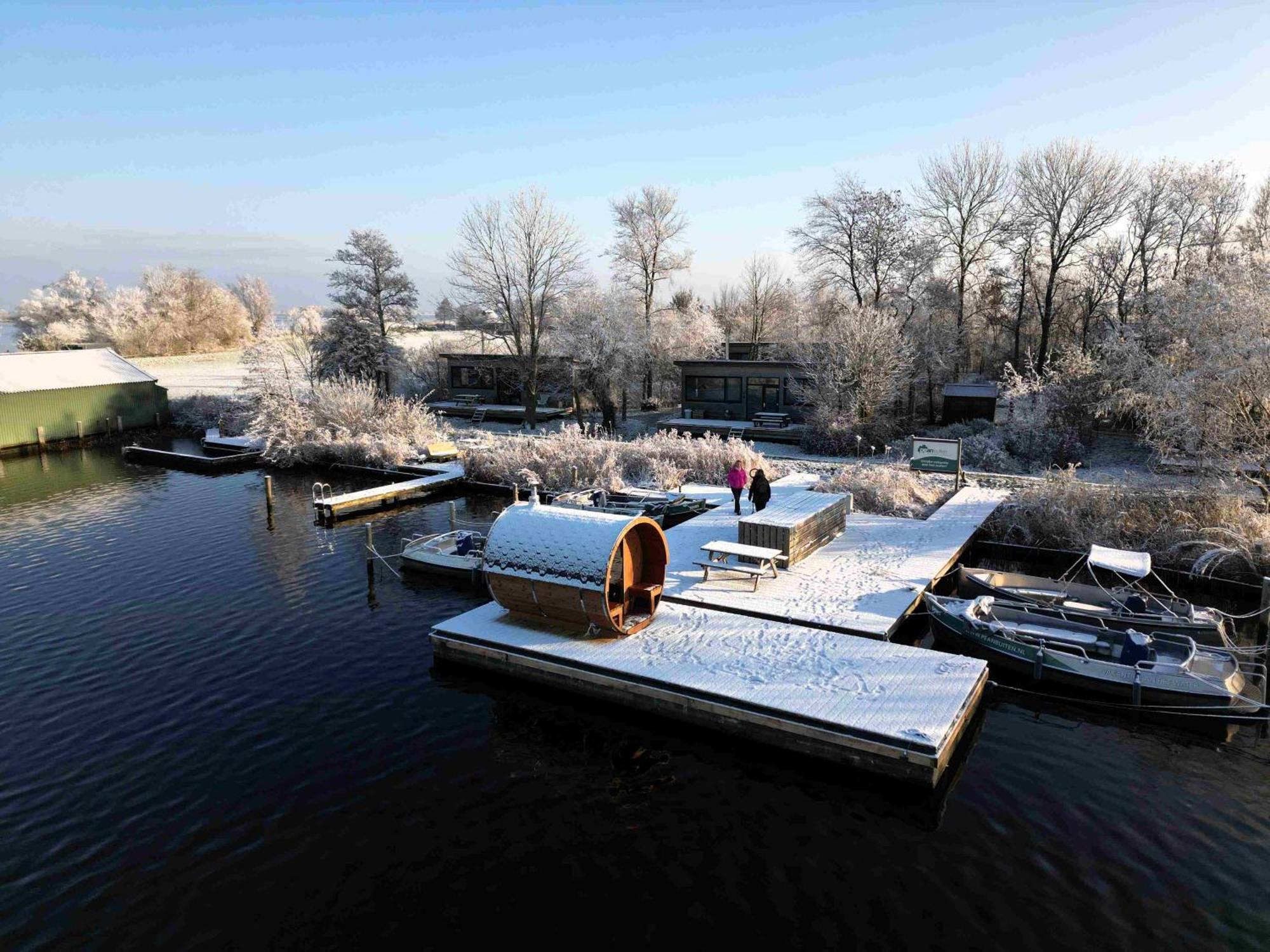 Vakantiehuis Pean-buiten Waterlodges