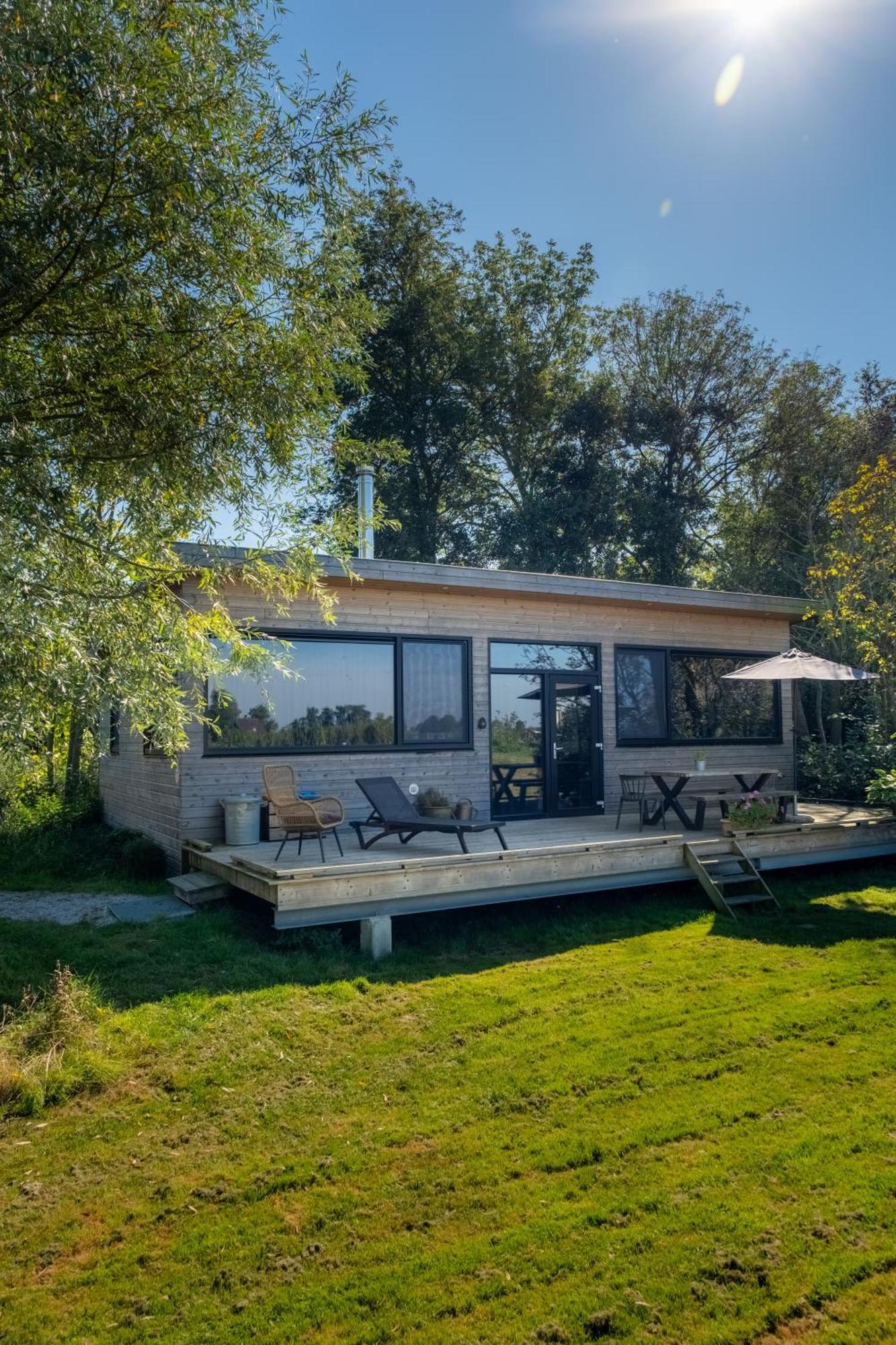 Pean-buiten Waterlodges Vakantiehuis