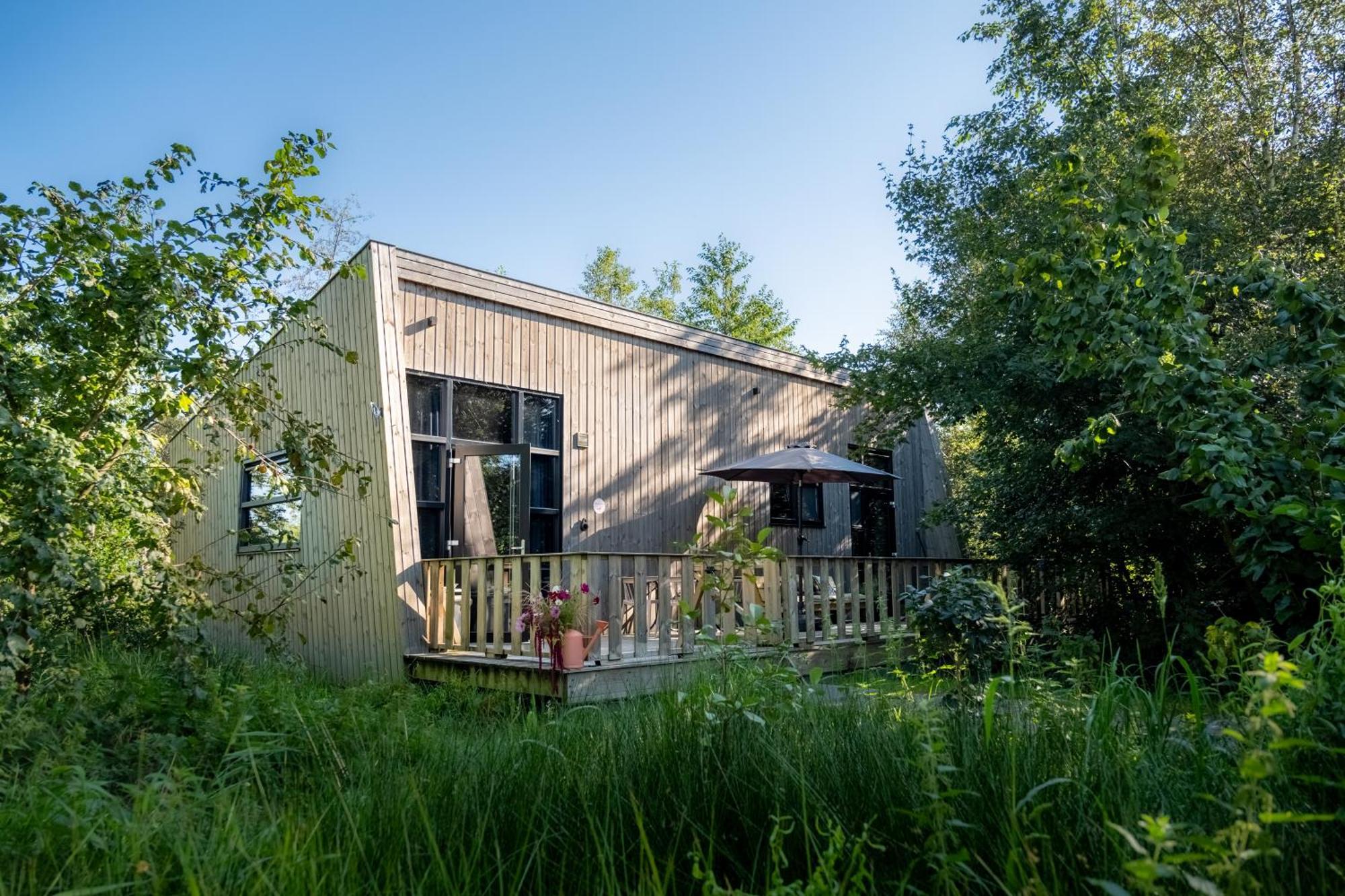 Vakantiehuis Pean-buiten Waterlodges *