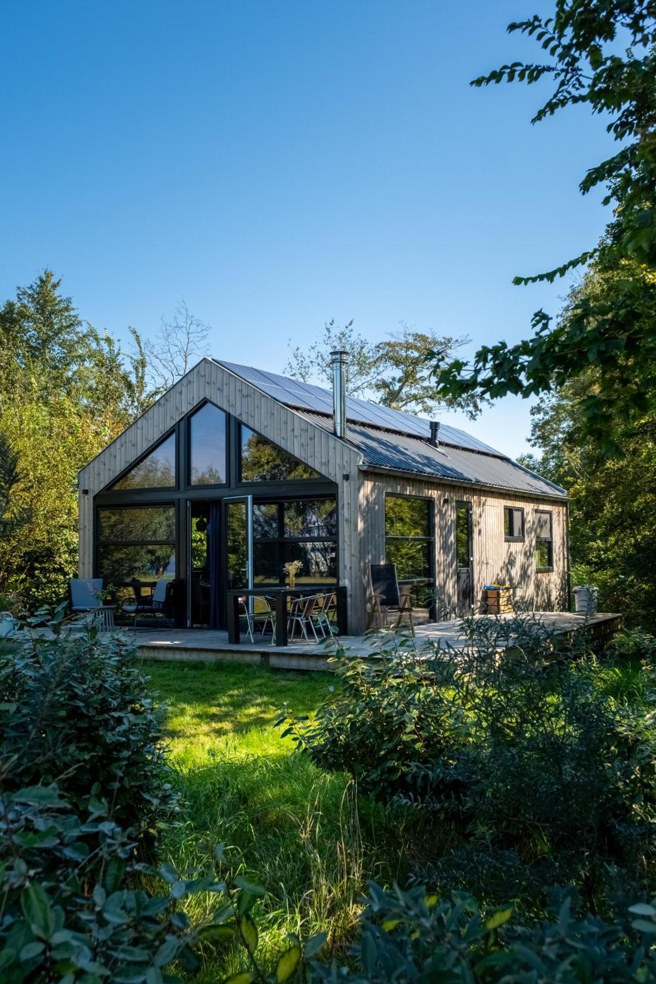 Vakantiehuis Pean-buiten Waterlodges Nes (Heerenveen)