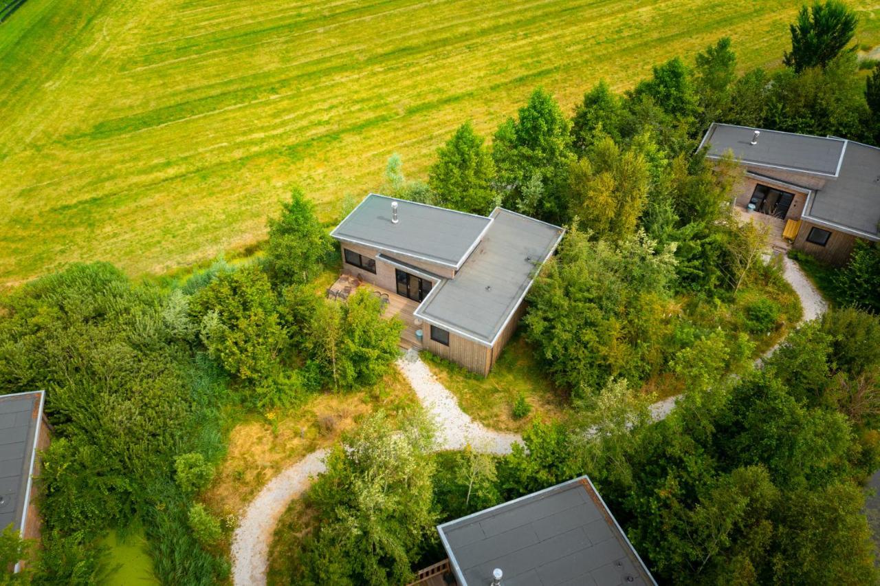 Pean-buiten Waterlodges Holiday home
