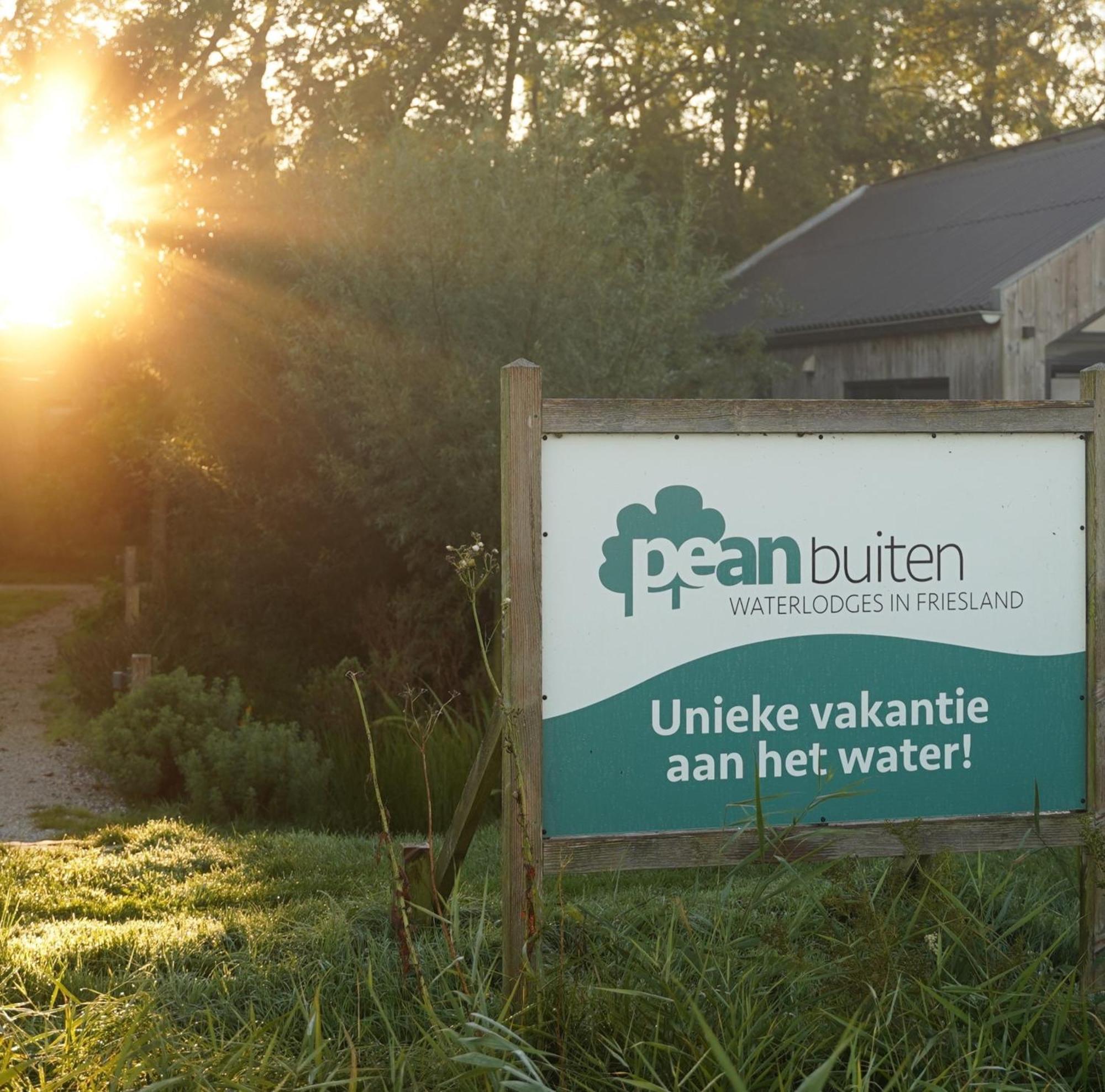 Pean-buiten Waterlodges Holiday home *